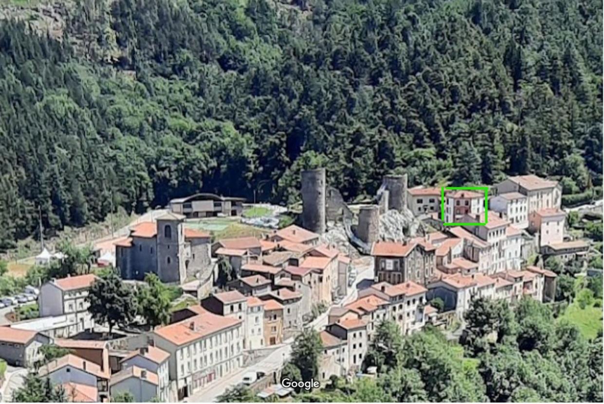 Coup De Coeur. St Etienne-rochetaillee